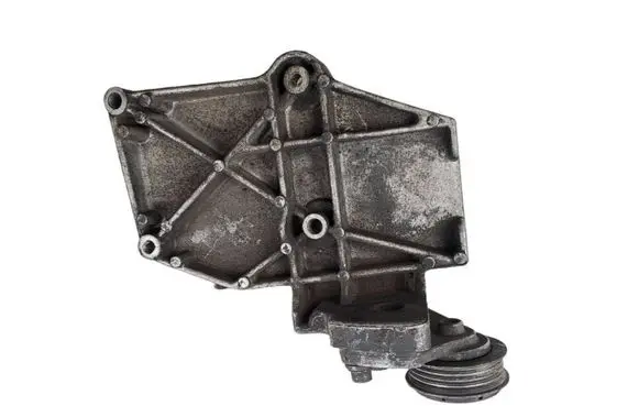 Volkswagen PASSAT B5 Engine mounting bracket 028260885A