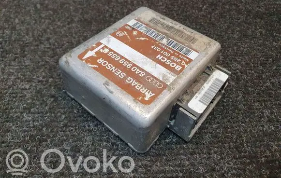 Audi A4 S4 B5 8D Airbag control unit/module 8A0959655B 0285001037