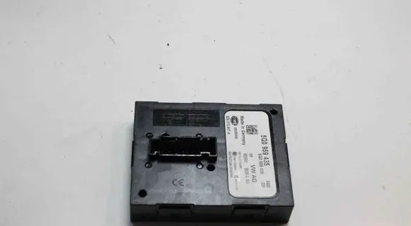 Audi A3 S3 8V Other devices 5Q0959435