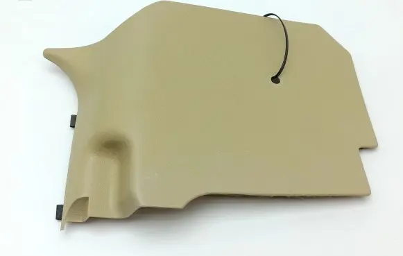 Foot area side trim