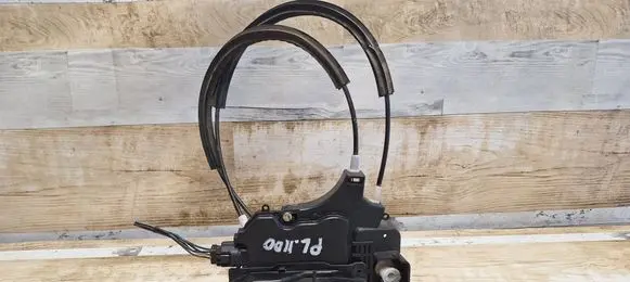 Mitsubishi Colt CZ3 Front door lock