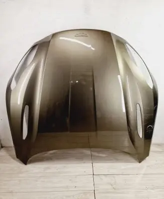 Aston Martin DB11 Engine bonnet/hood