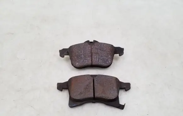 Opel Zafira B Brake pads (front) 