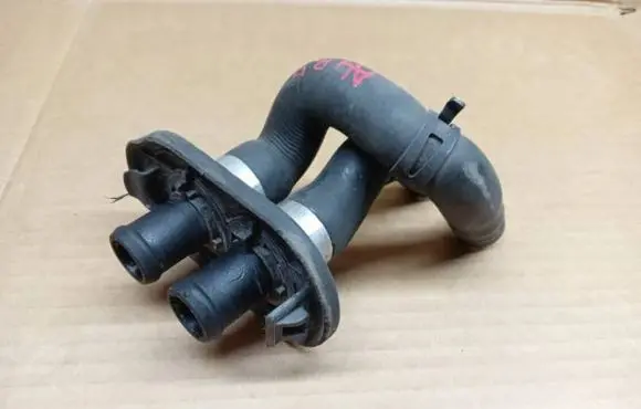 Audi A4 S4 B9 Engine coolant pipe/hose 8W0819350G 1468470