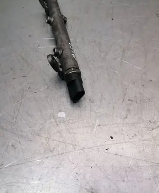 Mercedes-Benz E W211 Fuel main line pipe A6420700695002