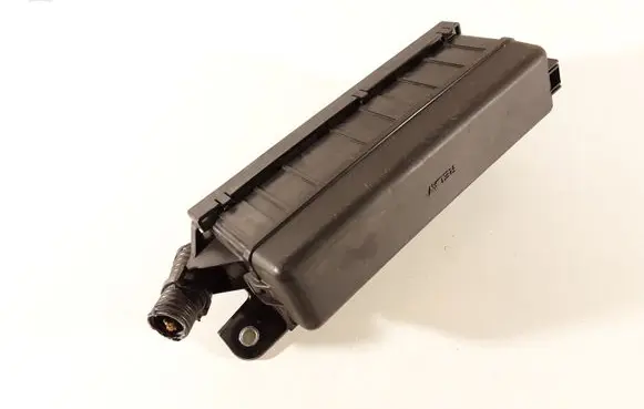 Toyota Prius (XW20) Relay mounting block 5510XA1 7107XA1 9098702027