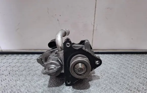 Skoda Octavia Mk3 (5E) EGR valve 04L131501S