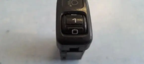 Toyota Avensis T250 Headlight level height control switch
