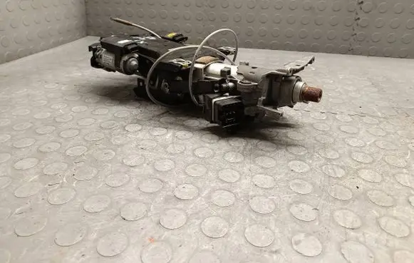 Steering wheel axle set