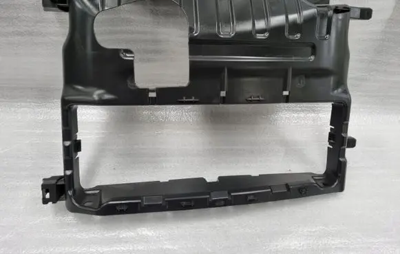 Intercooler air guide/duct channel