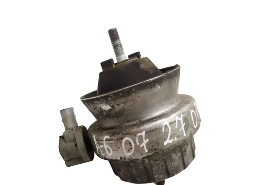 Audi A6 S6 C6 4F Engine mount bracket 4F01993820