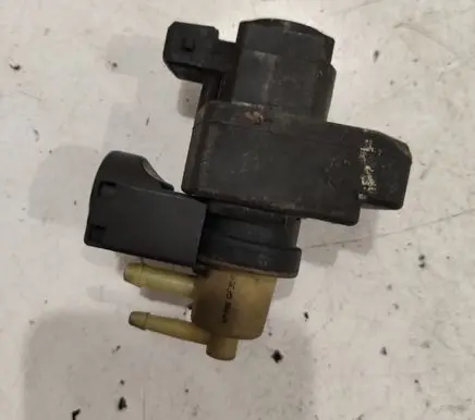 Renault Scenic II - Grand scenic II Turbo solenoid valve 8200486264