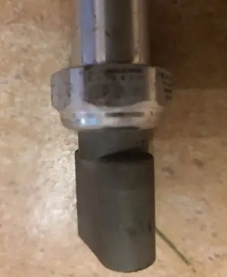 Air conditioning (A/C) pressure sensor