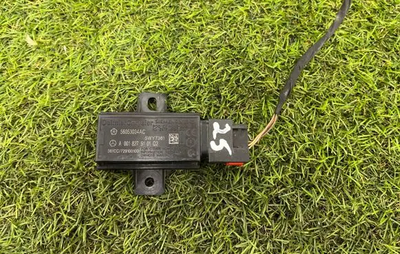 Mercedes-Benz S AMG W221 Tire pressure control unit A0018275101 56053034AC