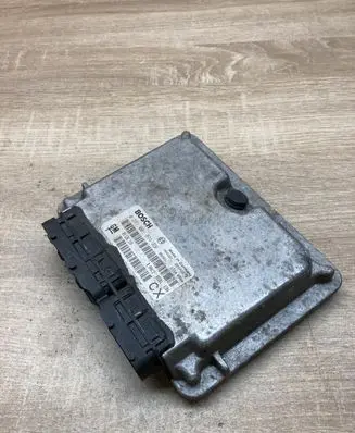 Opel Vectra B Engine control unit/module ECU 09136119 0281001874