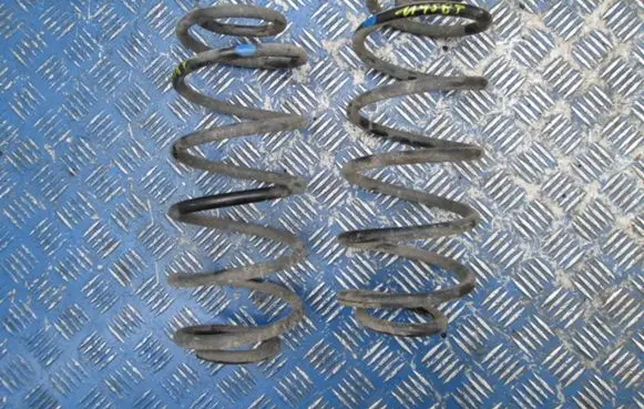 Toyota Yaris Verso Rear coil spring