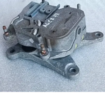 Audi A6 S6 C8 4K Gearbox mount 4M0399115P 4M0399153AB