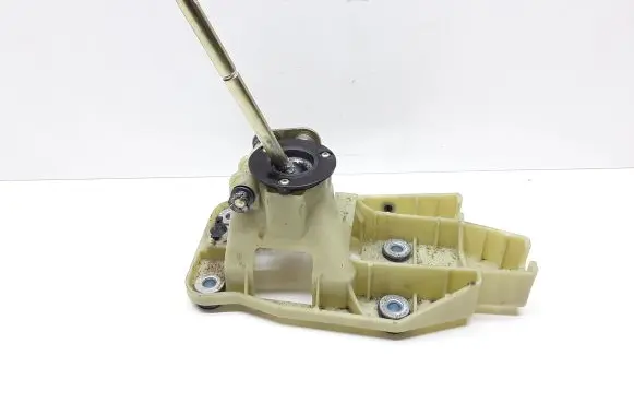 Volvo S60 Gear shifter/selector 