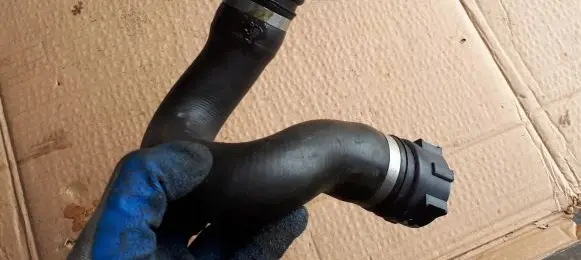 Audi A7 S7 4G Engine coolant pipe/hose 4G0121481Q