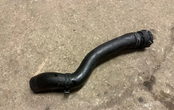 Audi A6 S6 C8 4K Engine coolant pipe/hose 4K0122101bJ