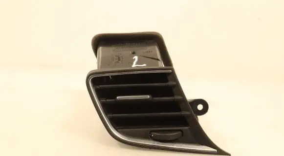 Alfa Romeo Giulietta Dashboard side air vent grill/cover trim 156088353