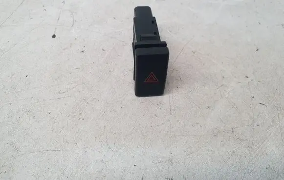 Toyota Avensis T250 Hazard light switch 157963