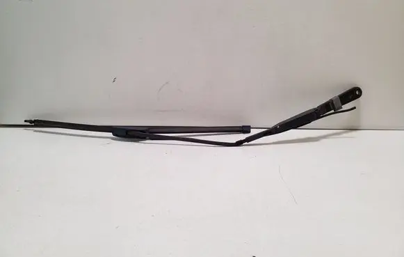 Iveco Daily 5th gen Front wiper blade arm 8200072779 504086800