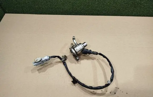 Renault Trafic III (X82) Fuel injector 208994525R N207404946