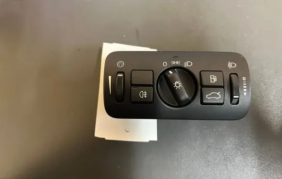 Volvo V60 Light switch 30739413 04066312