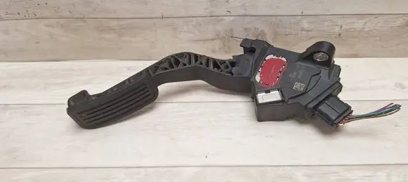 Toyota Yaris Accelerator throttle pedal 781100D010 06123A 44013208766