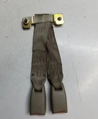 Rear seatbelt buckle