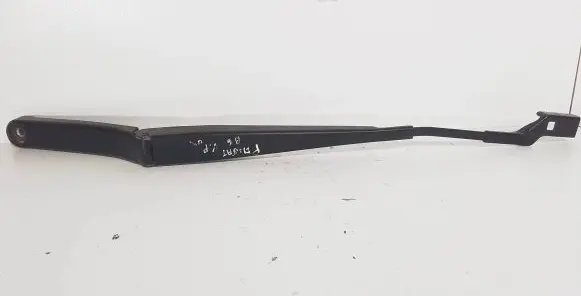 Volkswagen PASSAT B6 Front wiper blade arm 3C2955410C