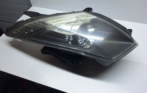Citroen C6 Headlight/headlamp 0301221282 9660983180