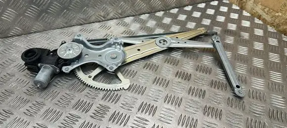 Lexus ES 300h (6th Gen) Front door window regulator with motor 8572033350
