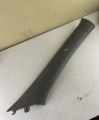 Hyundai Santa Fe (A) pillar trim 858202B010