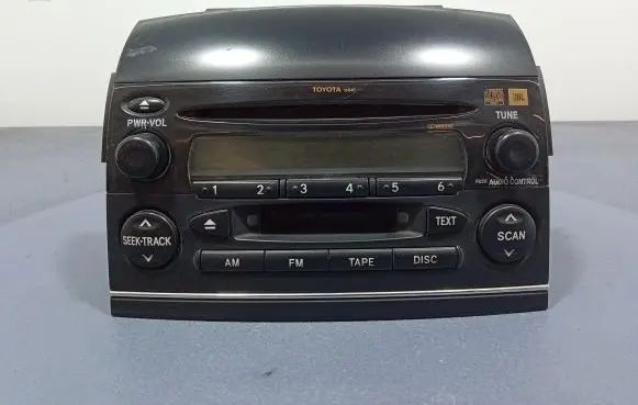 Toyota Sienna XL20 II Radio/CD/DVD/GPS head unit 86120-AE020