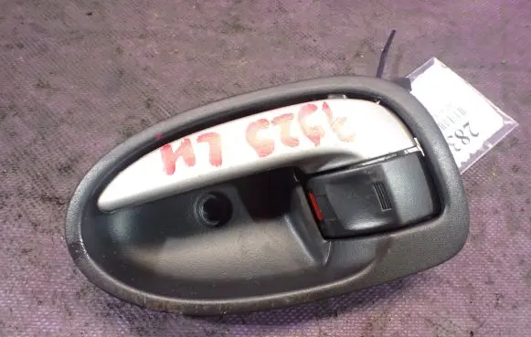 Toyota Yaris Front door interior handle 69206-0D90