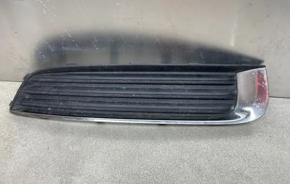 Opel Insignia A Front fog light trim/grill 13266030