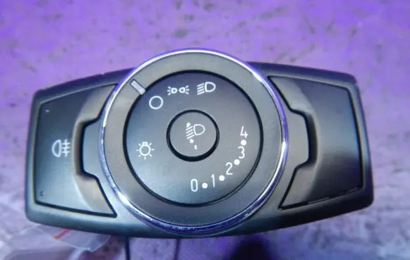 Ford Focus Light switch BM5T-13A024-GD