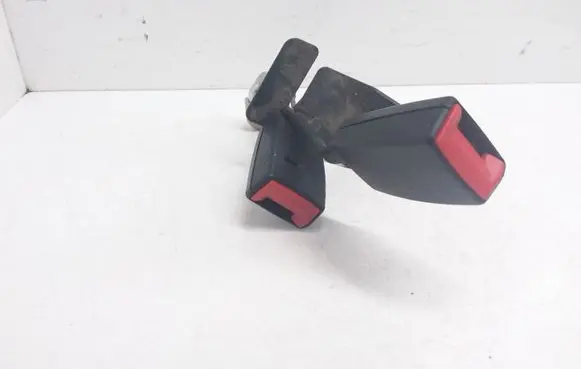 Audi A6 S6 C5 4B Middle seatbelt buckle (rear) 8D0857739