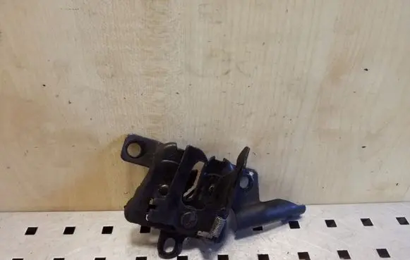 Subaru Forester SF Engine bonnet/hood lock/catch