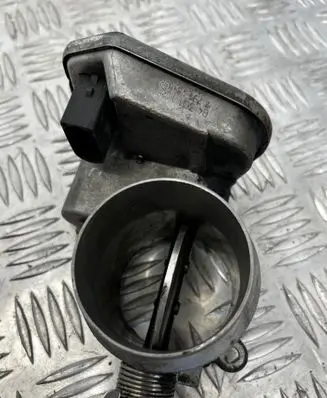 BMW 5 E60 E61 Throttle valve 7791481