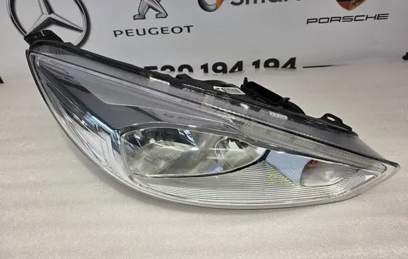 Ford Focus Headlight/headlamp F1EB13W029AF