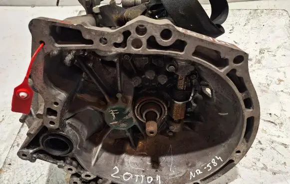 Peugeot 107 Manual 5 speed gearbox 20TT01