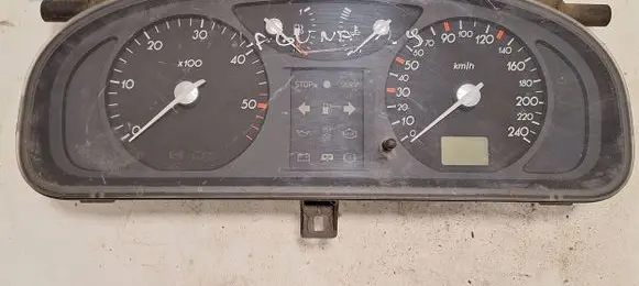 Renault Laguna II Speedometer (instrument cluster) 8200170297 5514000062 50101855004