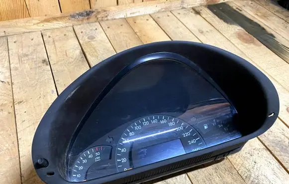 Mercedes-Benz C W203 Speedometer (instrument cluster) A203540711 203540711