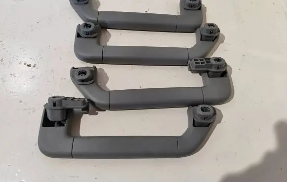 Volkswagen Touareg I A set of handles for the ceiling 7L0857607A