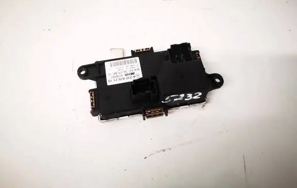 Mercedes-Benz E W212 Heater blower motor/fan resistor A2128702110 V7191003