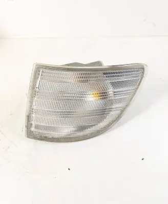 Mercedes-Benz Vito Viano W638 Front indicator light