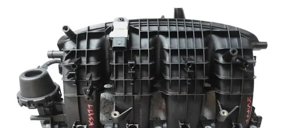 Volkswagen Golf VII Intake manifold 06L133201AH